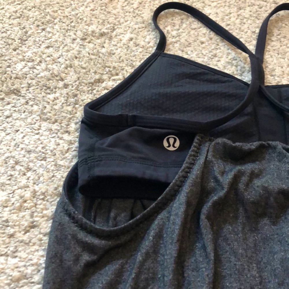 Lululemon racer back tank w/ built in sports bra